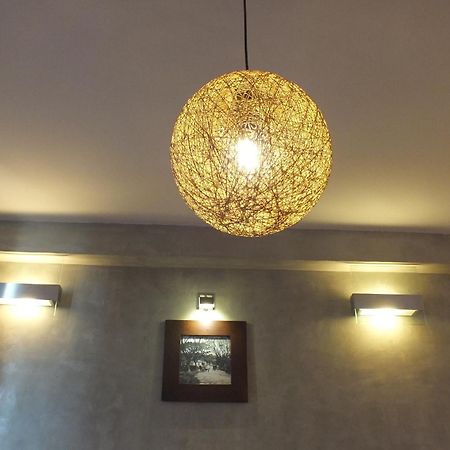 Hotel Topaz Канді Екстер'єр фото