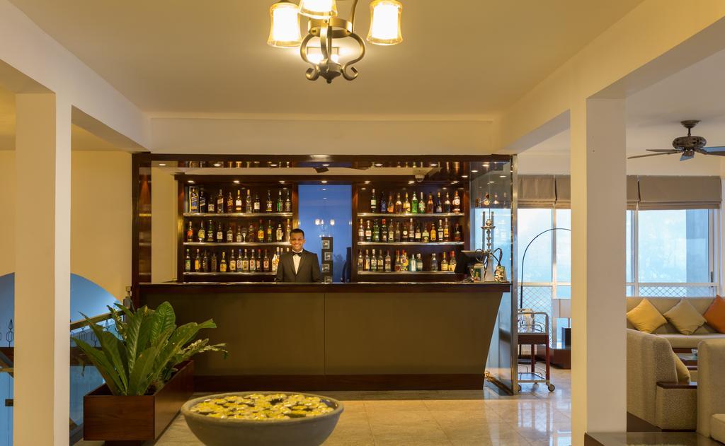 Hotel Topaz Канді Екстер'єр фото