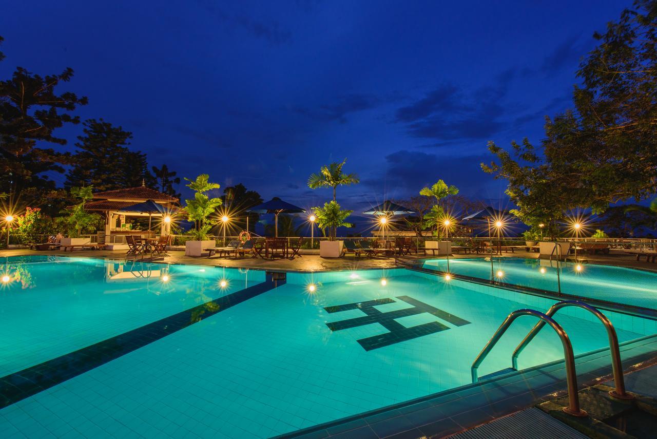 Hotel Topaz Канді Екстер'єр фото